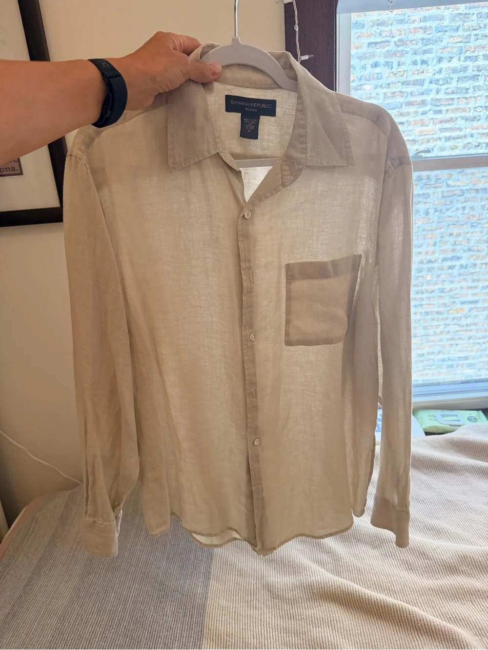 3 Beautiful Linen Banana Republic men’s shirts, short and 2 long sleeve MEdium